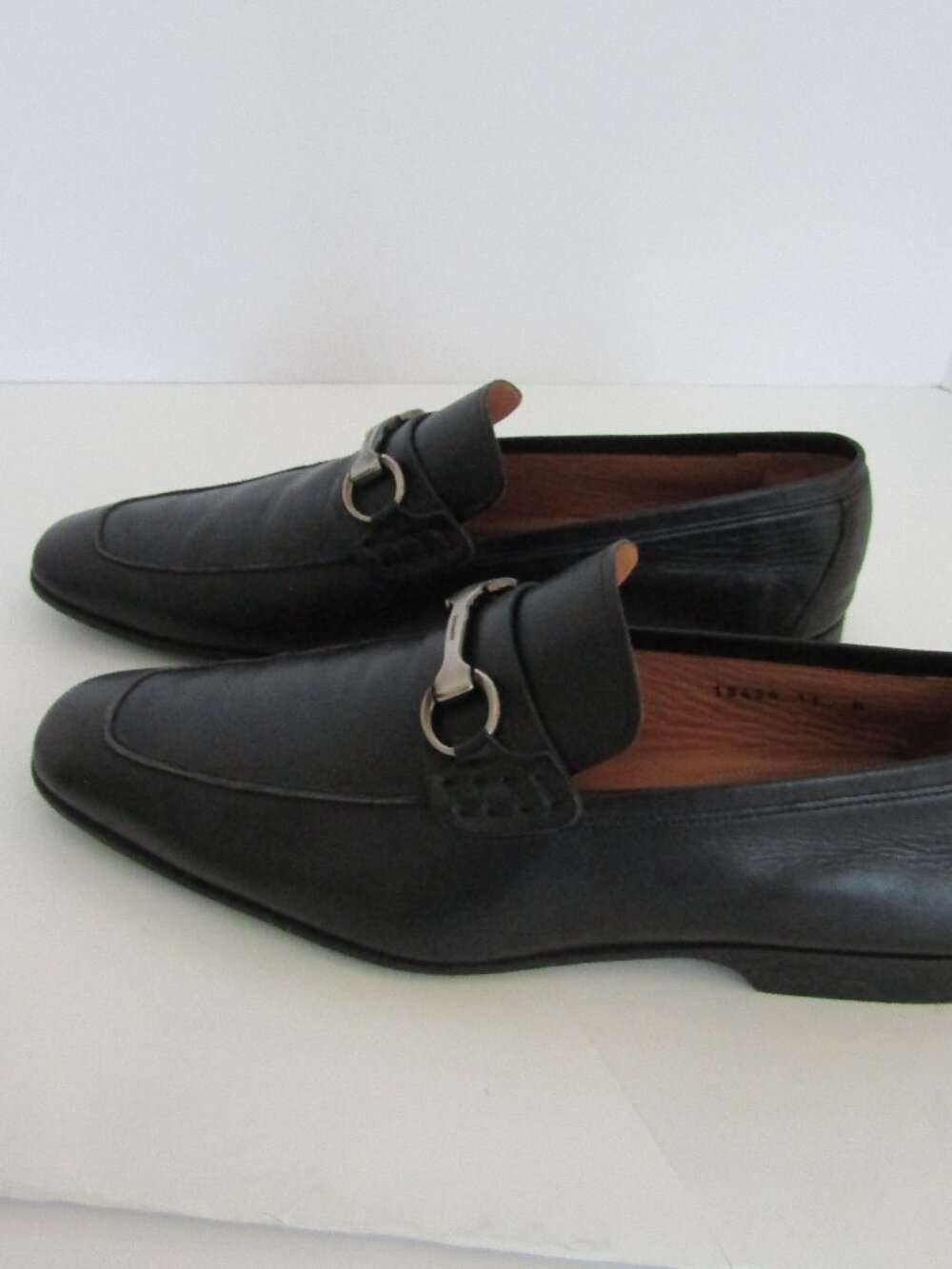 Magnanni Rafa II Bit Mens Loafer Size 11 in Black Cognac Cuero Leather, EUC